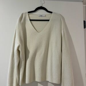 Elegant V-Neck Sweater in Cream
